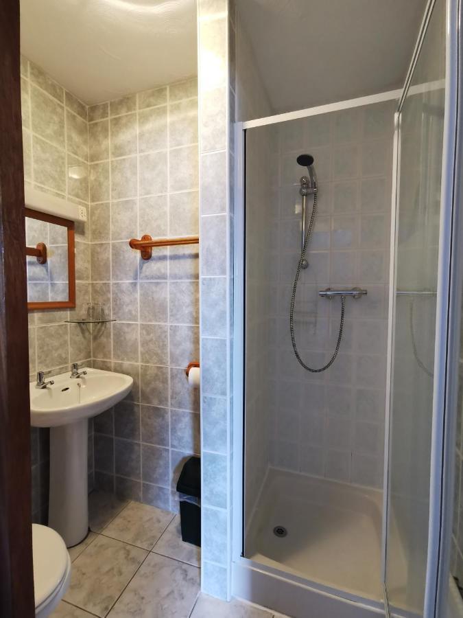 Whitehouse Guest House Stirling Bagian luar foto